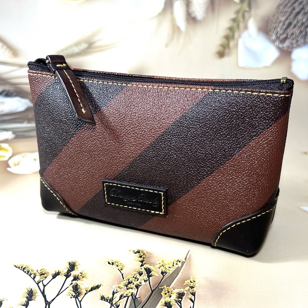 🦆 DOONEY & BOURKE COSMETIC SMALL BAG BROWN STRIPE